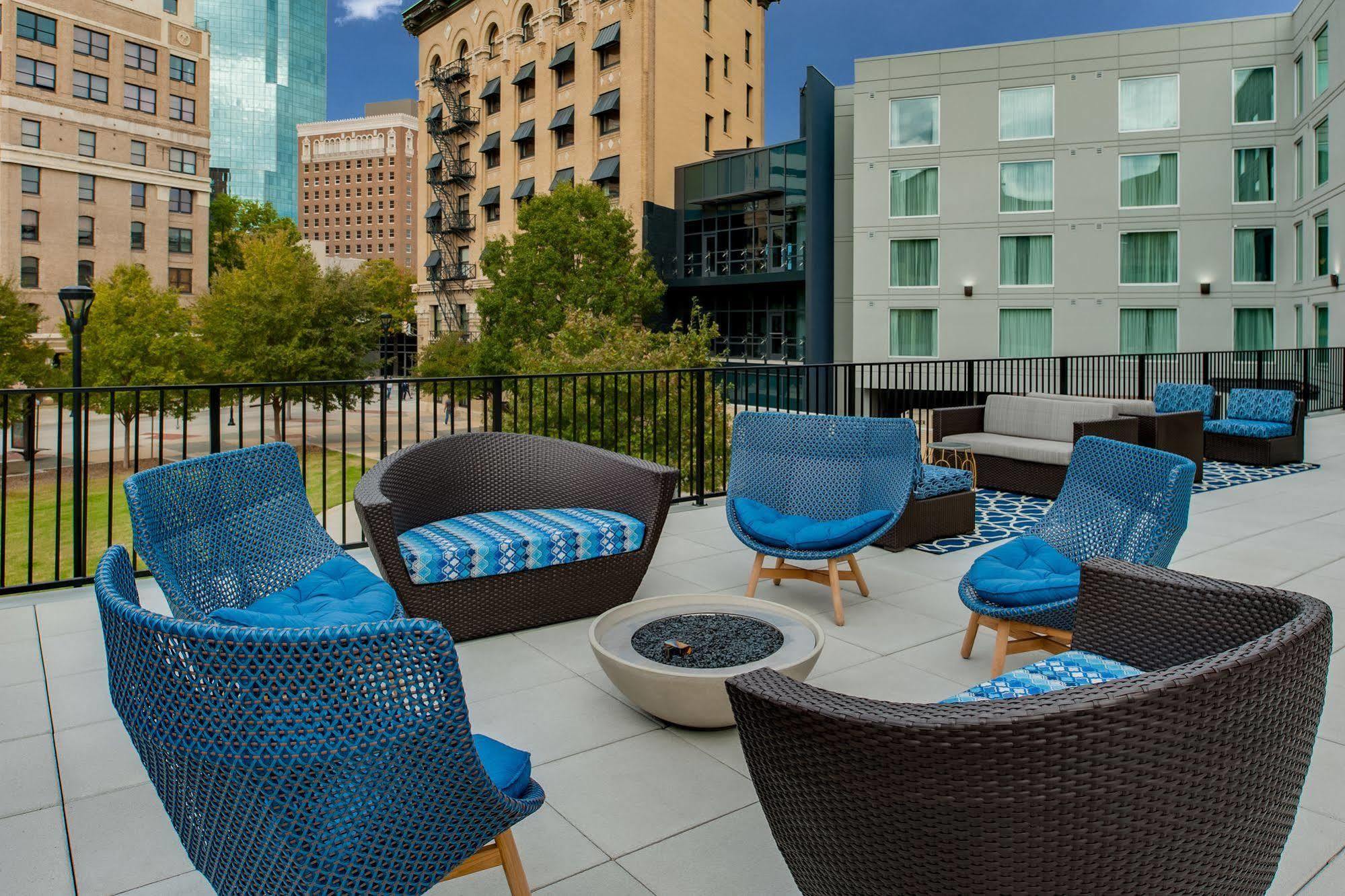 Fairfield Inn & Suites Fort Worth Downtown/Convention Center Exterior photo