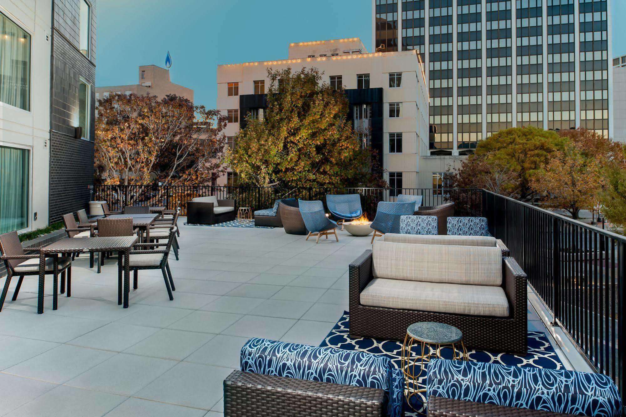 Fairfield Inn & Suites Fort Worth Downtown/Convention Center Exterior photo